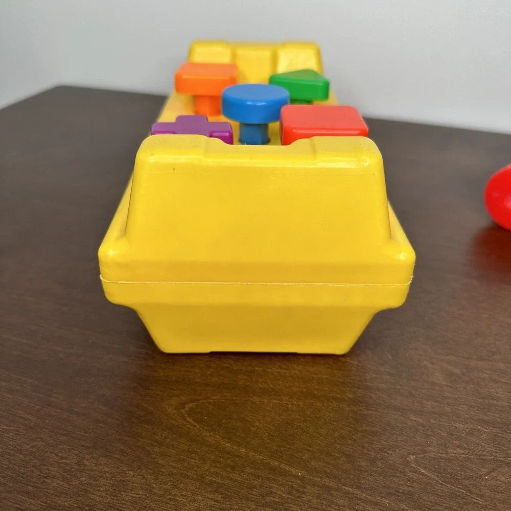 Vintage 1986 Fisher Price Tap n' Turn Bench Hammer Shapes Toddler Montessori